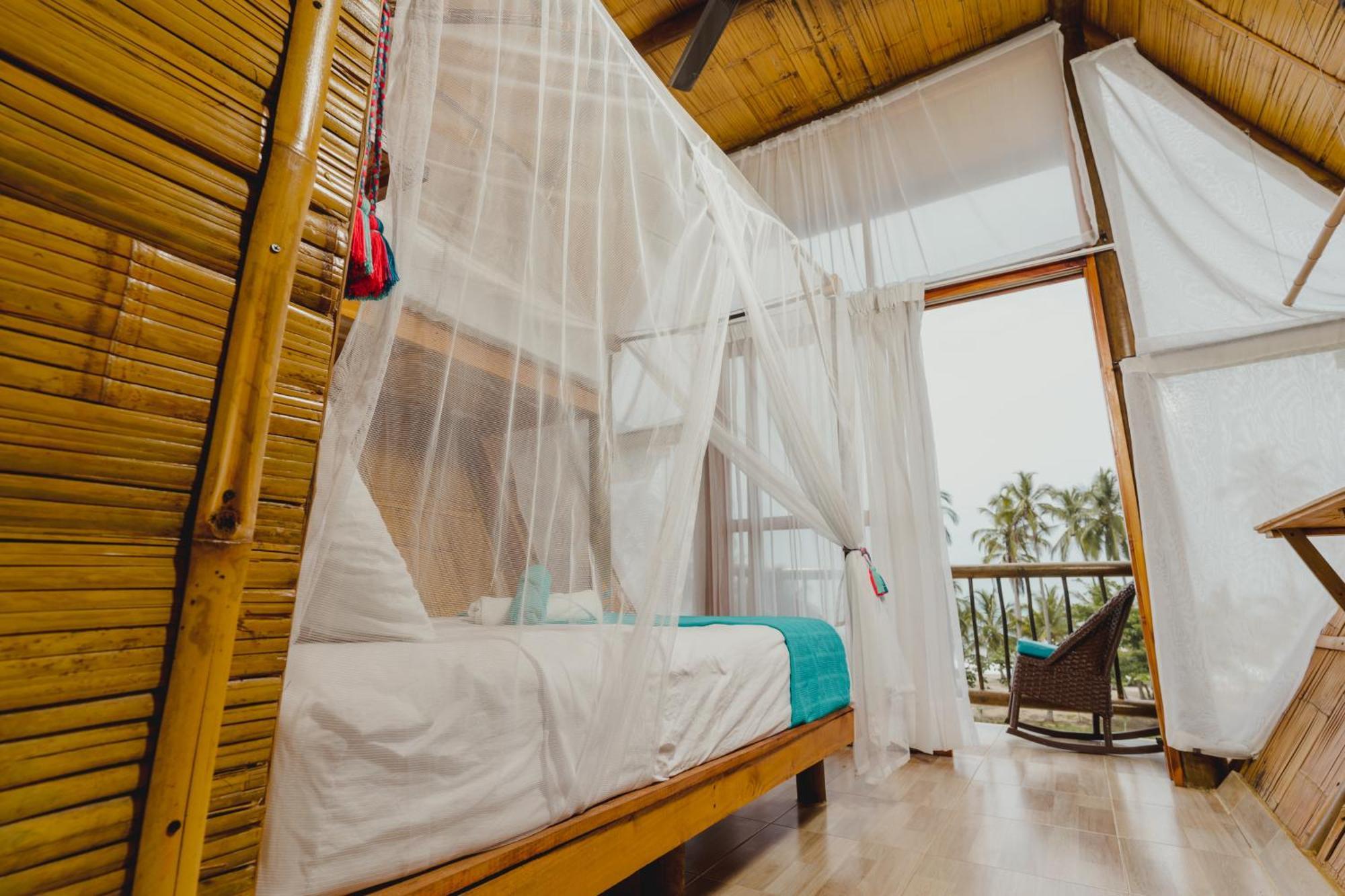 Uuttaaka Eco-Hotel Palomino Exterior photo