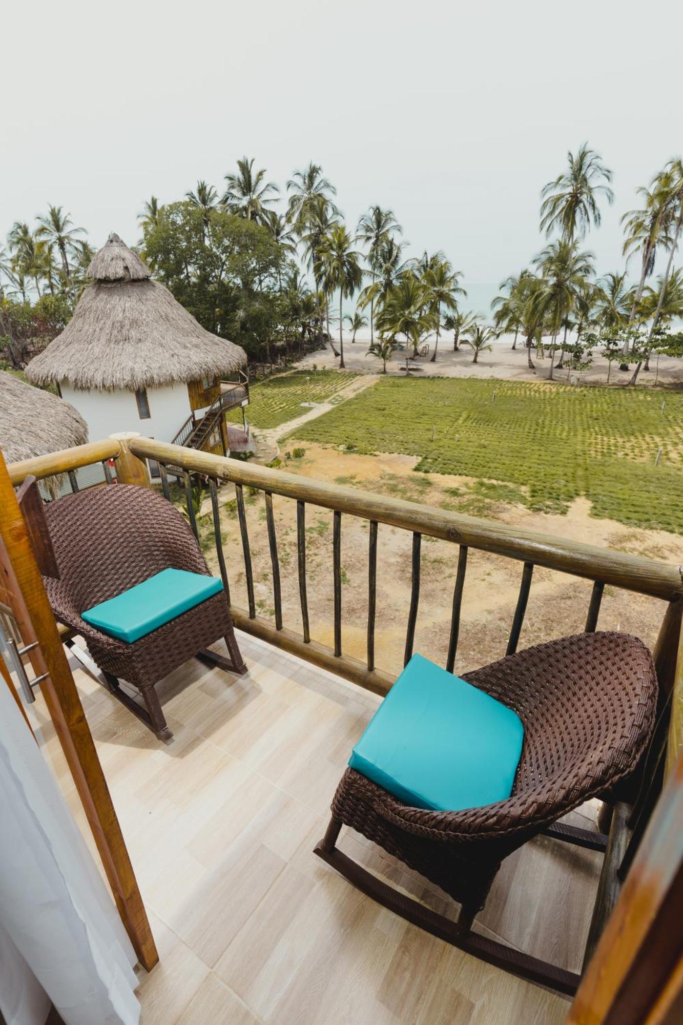 Uuttaaka Eco-Hotel Palomino Exterior photo